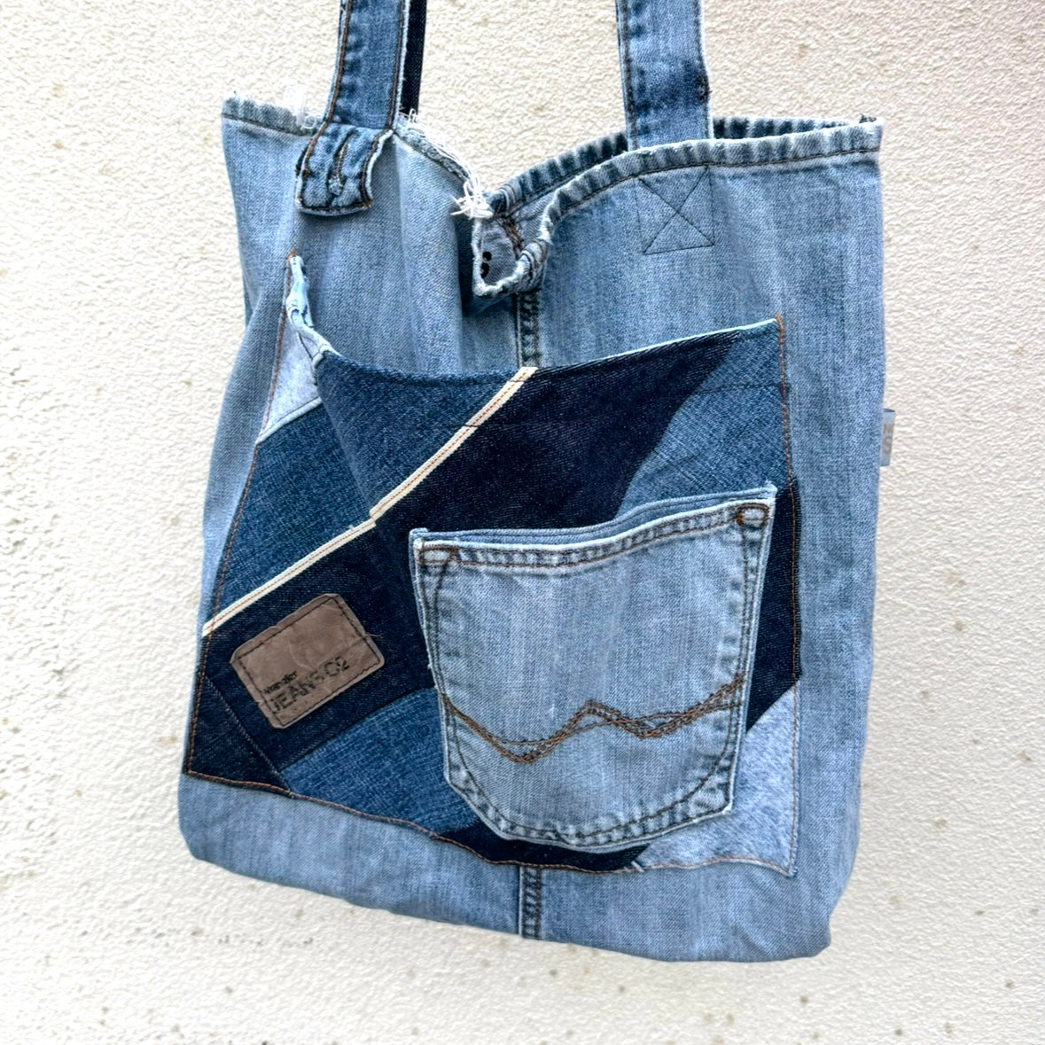 DENIM WRANGLER POCKET TOTE