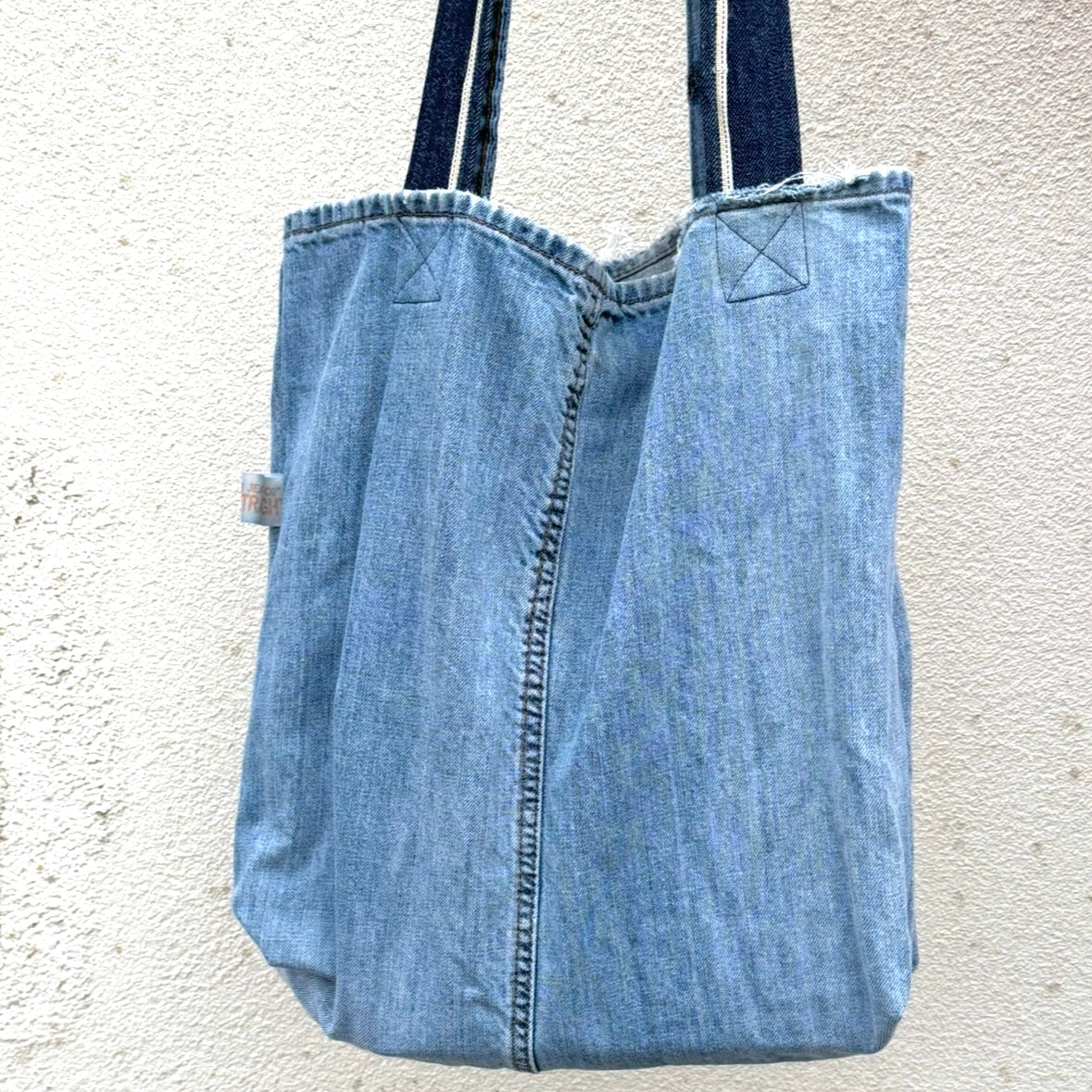 DENIM WRANGLER POCKET TOTE