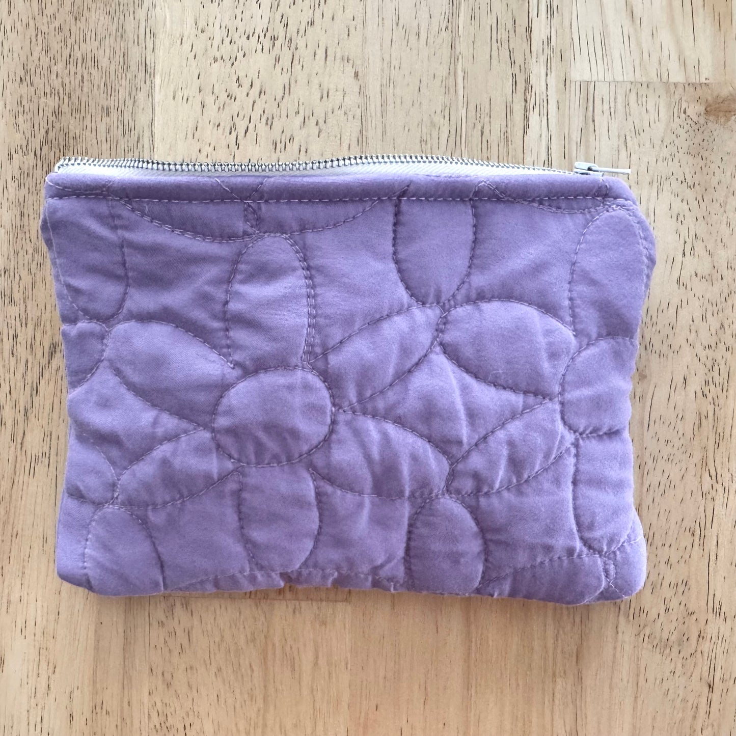 TINY QUILTED PURPLE ZIPPER POUCH