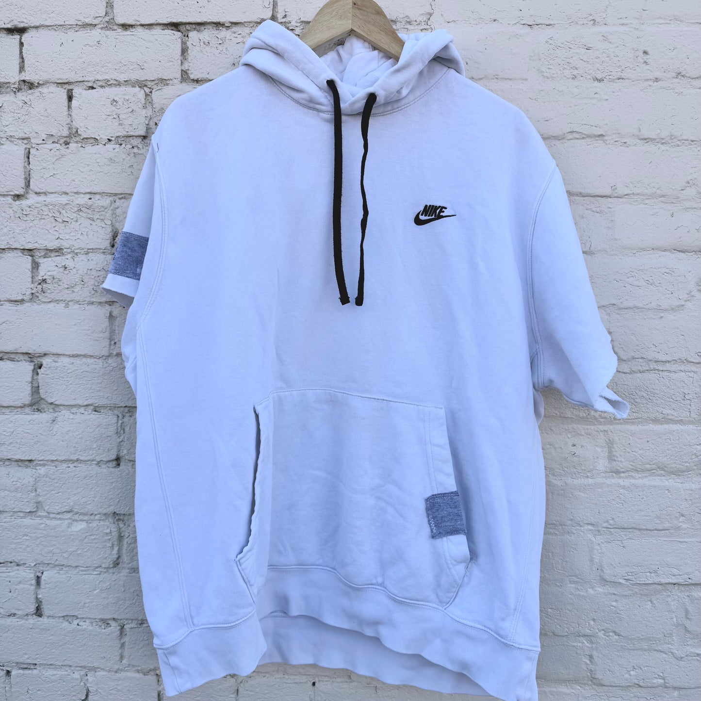WHITE NIKE SHORT SLEEVE MICKEY HOODIE