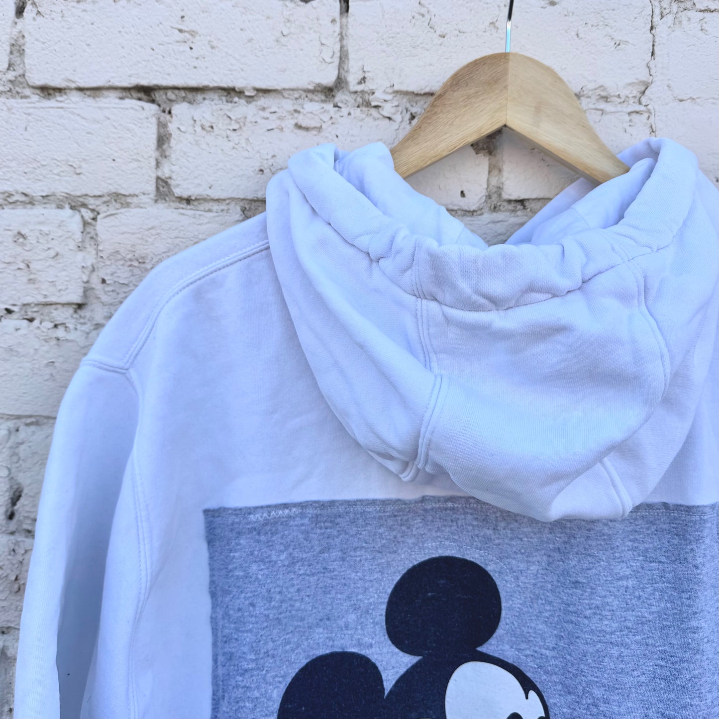 WHITE NIKE SHORT SLEEVE MICKEY HOODIE