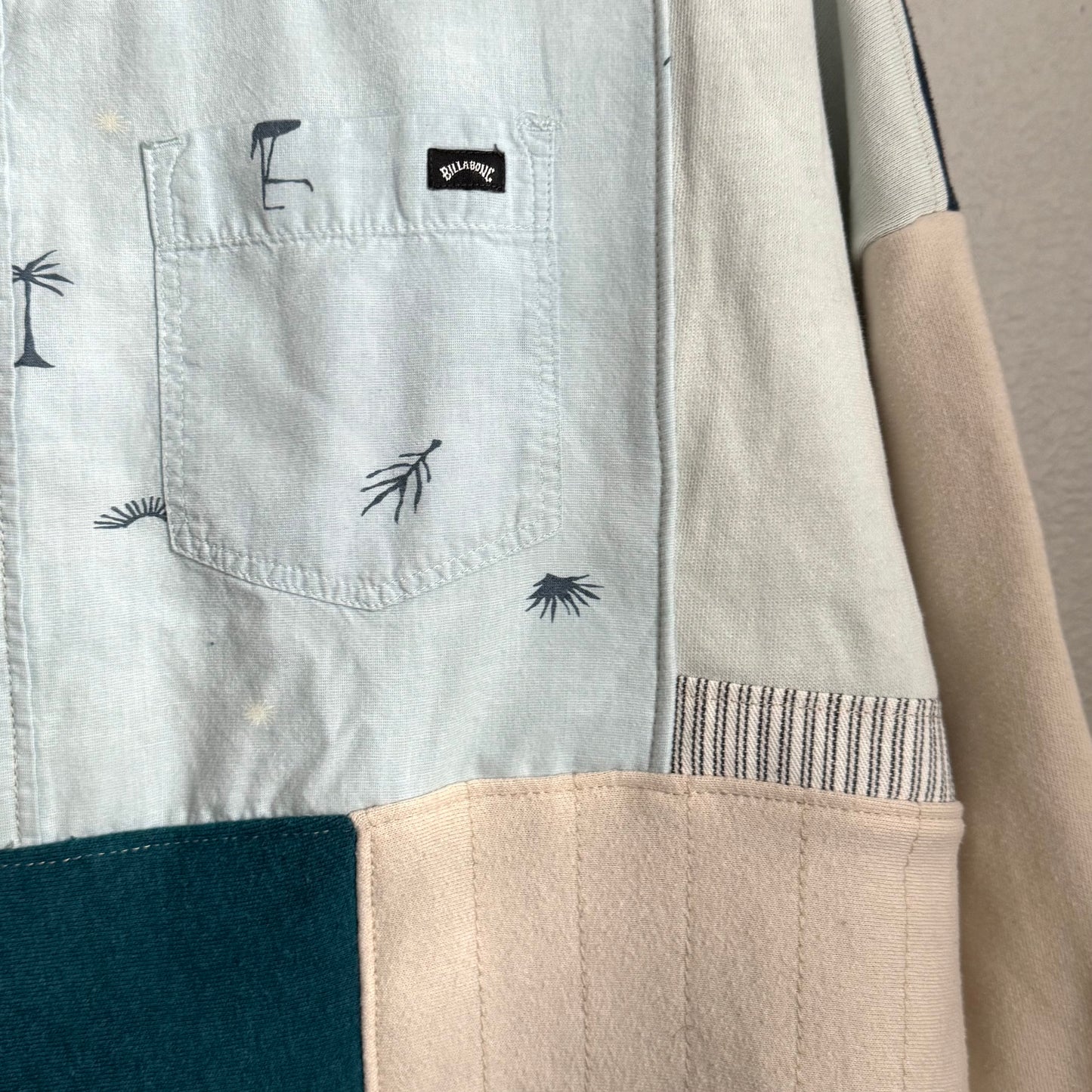 TAN + BLUES BILLABONG CREWNECK
