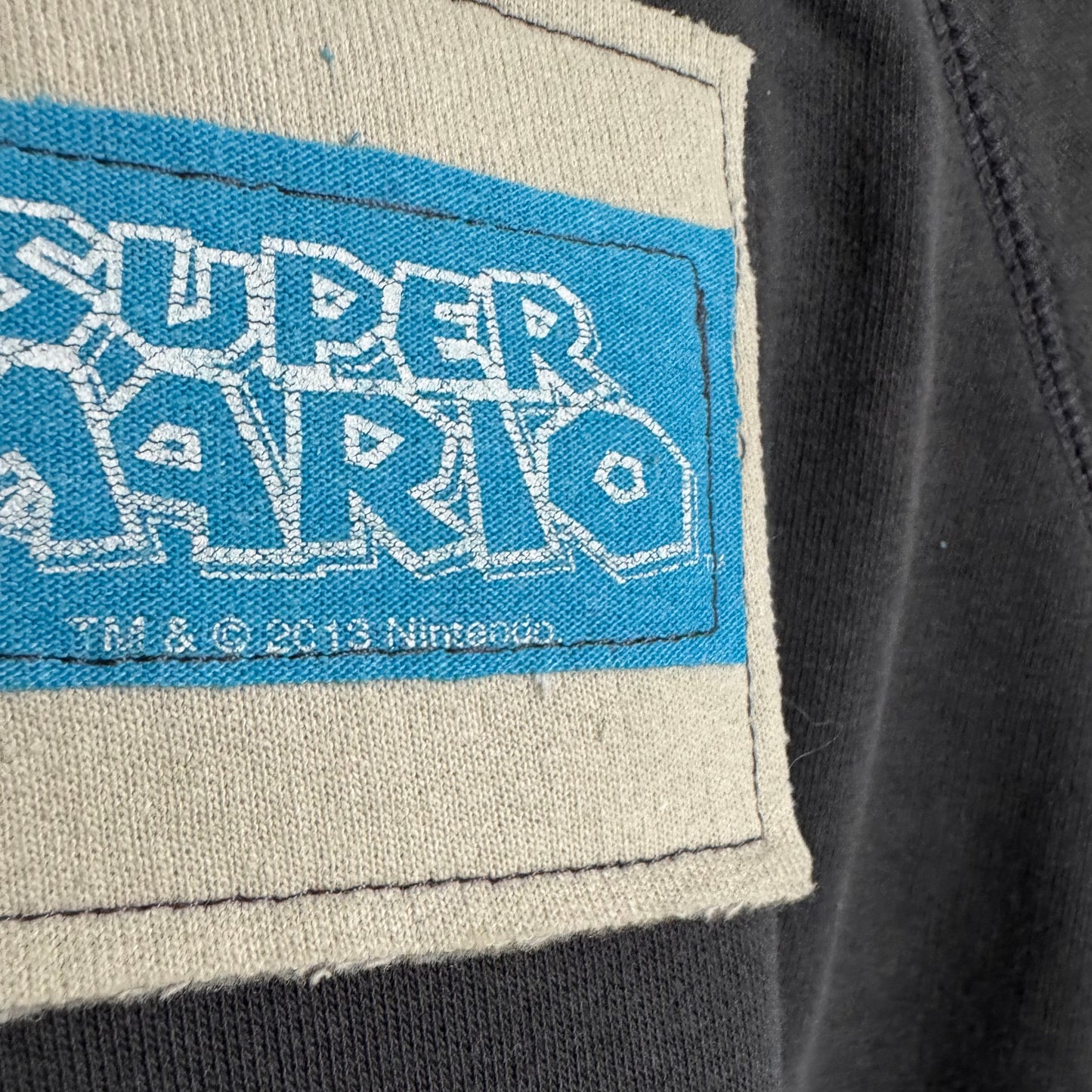 SUPER MARIO COLOR BLOCK CREWNECK