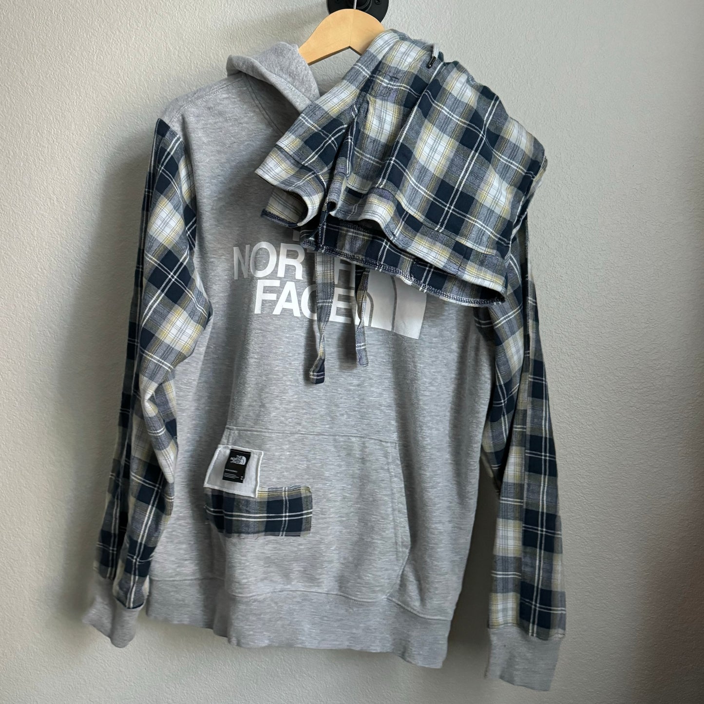 GRAY + NAVY FLANNEL NORTH FACE HOODIE/SHORTS SET